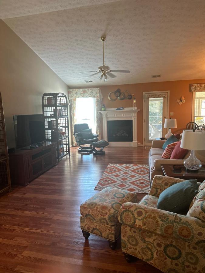 Villa Whitfield Manor Lexington Esterno foto